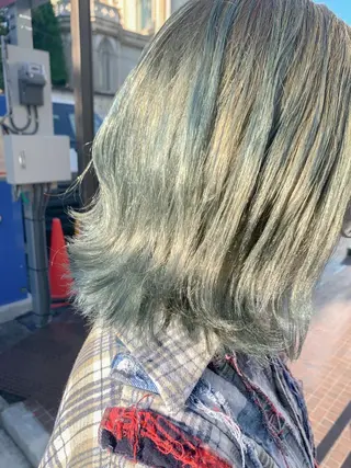 ショート カラー ヘアアレンジ yuka .のヘアスタイル