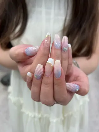 ネイル 韓国ネイル🤍 イワサキ　リコ🍒のネイルデザイン