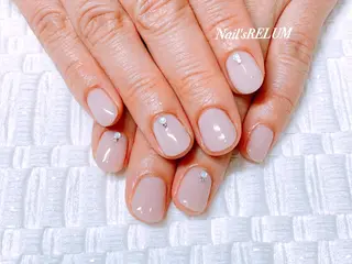 ネイル THECOLORS所属・近貞 莉奈のネイルデザイン