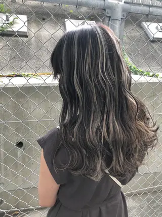 ミディアム 圧倒的美髪ストレート ツダケイタロウのヘアスタイル