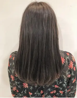 セミロング GO TODAY SHAiRE SALON　下北沢店所属・冨永 志穂の眉毛・アイブロウイメージ