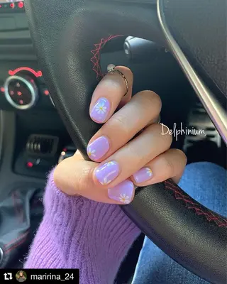 ネイル 岡本 友恵のネイルデザイン