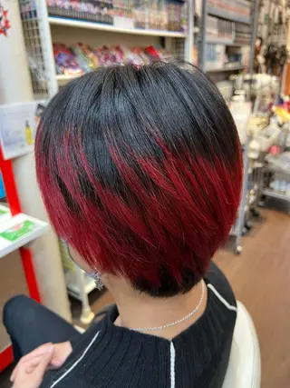 カラー メンズ まさき✂︎ブリーチ／ デザインカラーのヘアスタイル