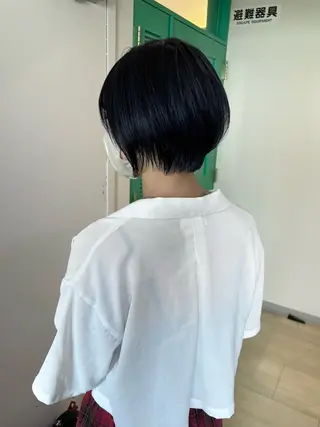 ショート カラー ボブぷる艶🌈 艶髪矯正✨遠藤龍雅のヘアスタイル