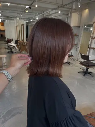 ミディアム カラー nia所属・柔らかブラウン/栄/ tomitaのヘアスタイル