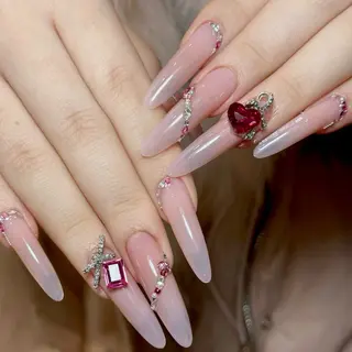 ネイル UMI ネイルサロン新宿🎀のネイルデザイン