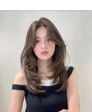 セミロング Hair Muse'e所属・永富 那於のヘアスタイル