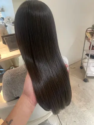 ロング ✨髪のソムリエ✨ 岩川和生のヘアスタイル