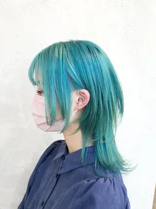 セミロング カラー ヘアアレンジ ｲﾝﾅｰｶﾗｰ屋さん 🫧伊藤拓実のヘアスタイル