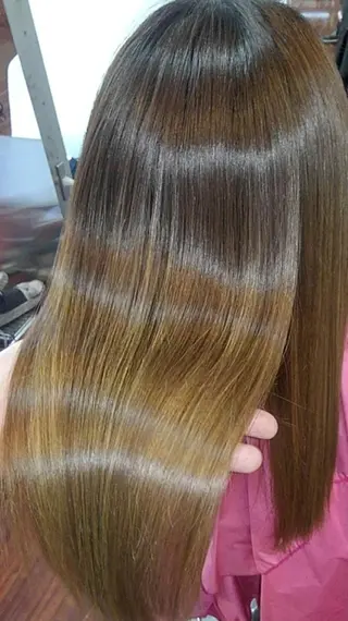 セミロング Laurel所属・Laurel ローレルのヘアスタイル