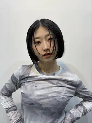 ミディアム カラー 山中 束真のヘアスタイル