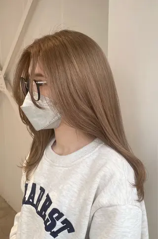 カラー エトウ シホのヘアスタイル