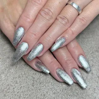 ネイル nailroom DIASOMNIAのネイルデザイン
