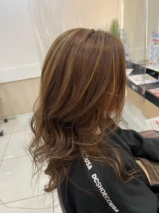 セミロング カラー トータルビューティー K:R鶴川のヘアスタイル