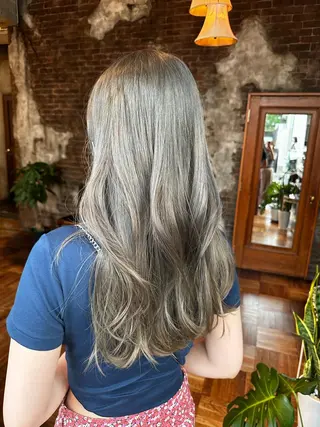 ロング カラー 韓国レイヤー✨ yasuko銀座のヘアスタイル