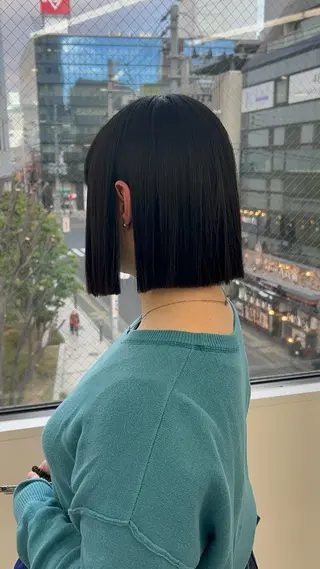 ロング カラー エフェクトブリーチ／ レイヤーカット／翔のヘアスタイル