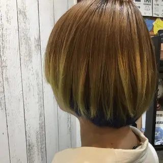 ショート カラー embrace エンブレイスのヘアスタイル