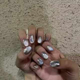 ネイル ノブ.ネイルサロン所属・ノブ ネイルのネイルデザイン