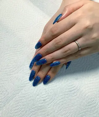 ネイル pink ladyサロン所属・べ にのネイルデザイン