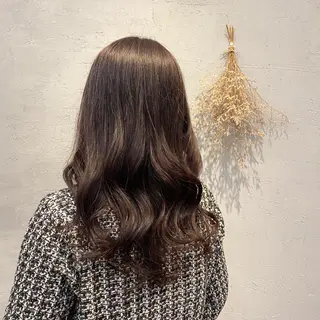 カラー kuschel アリイのヘアスタイル