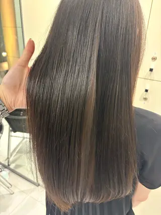 ロング 鈴木 朔弥のヘアスタイル