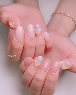 ネイル JINI NAIL所属・ジニ ネイルのネイルデザイン
