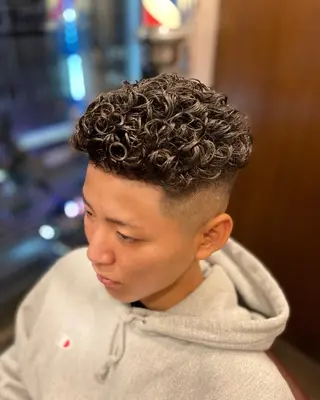 パーマ メンズ テラス阿倍野店所属・メンズパーマ職人馬場 和哉のヘアスタイル