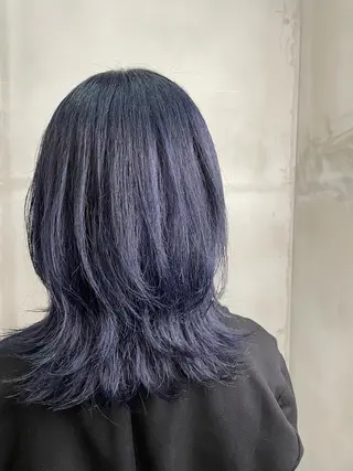 カラー 益 佑夏のヘアスタイル