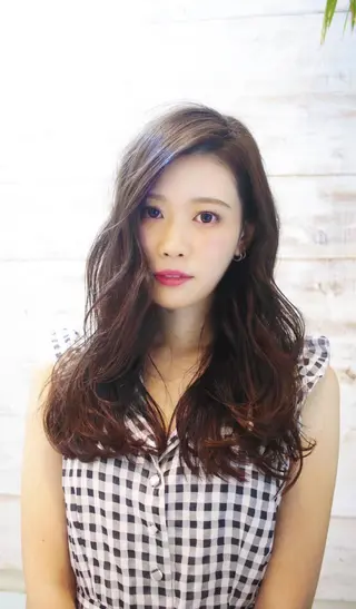 セミロング uros.所属・中目黒✂︎店長✂︎ TOMOHIROのヘアスタイル