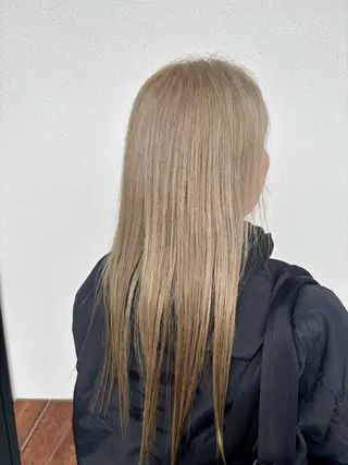 ロング あいか🌷韓国ヘア/ 艶髪/ハイトーンのヘアスタイル