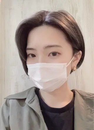 ショート カラー REM所属・渋谷 とまとのヘアスタイル