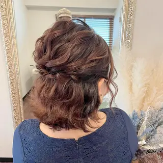 ヘアアレンジ ラピスコ所属・ヘアメイク MEGUのヘアスタイル