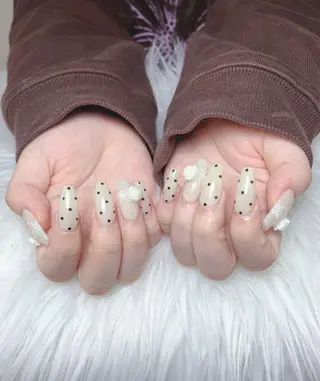 ネイル T. Leeのネイルデザイン