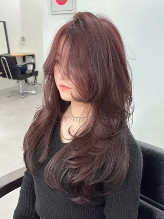 ロング kiti SAKAE所属・HARU/顔周り /ワンホンレイヤーのヘアスタイル