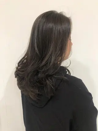 セミロング カラー ヤマモト マイのヘアスタイル
