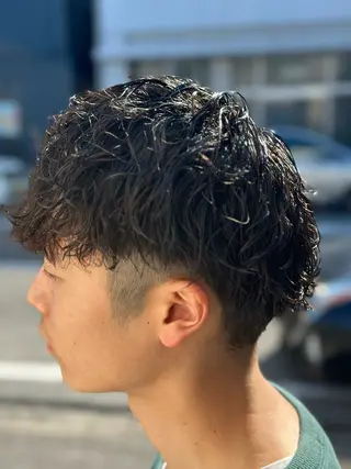 ショート メンズパーマ 宮本礼慈のヘアスタイル