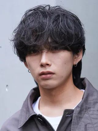 パーマ メンズ 原宿波巻きスパイラル パーマTOSHIのヘアスタイル