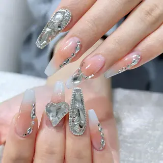 ネイル Queens ゲンのネイルデザイン