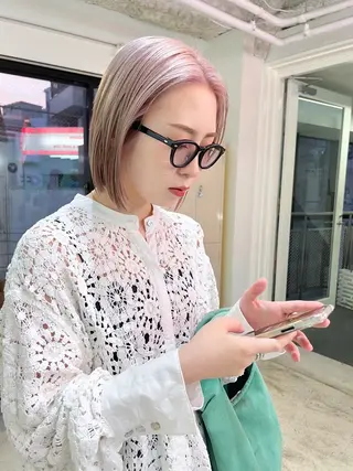 ショート カラー トレンドボブ /ミリヤのヘアスタイル