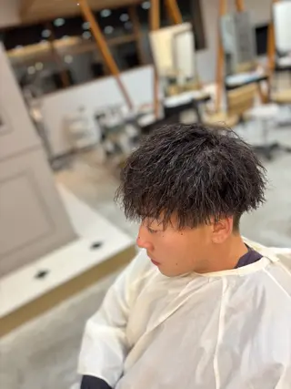 パーマ メンズ 藤野 慶太のヘアスタイル