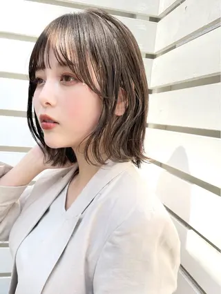 ミディアム カラー 結べるレイヤーボブ くびれLady表参道のヘアスタイル
