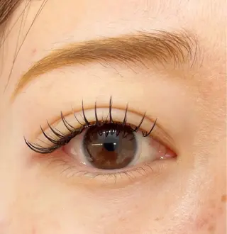 マツエク・マツパ Rich to 蒲郡店所属・夏目 汐梨のマツエク・マツパデザイン