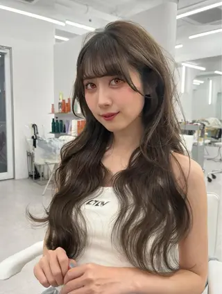 ロング カラー 透明感カラー✨🩵 韓国ヘアkanatoのヘアスタイル
