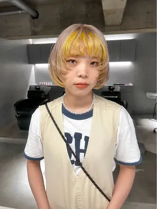 ミディアム カラー 宮川 日菜子のヘアスタイル