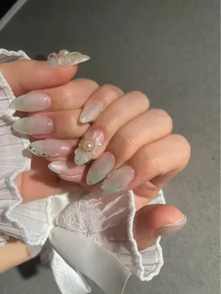 ネイル I-nailロング /ワンホン/キラキラのネイルデザイン