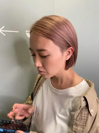 ショート カラー LOBBY HIMERIのヘアスタイル
