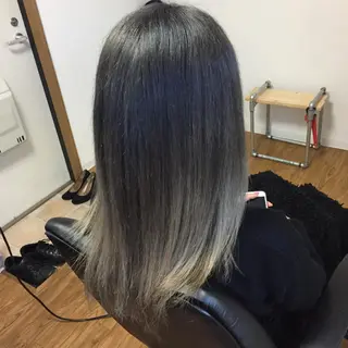 セミロング カラー じょん 。のヘアスタイル