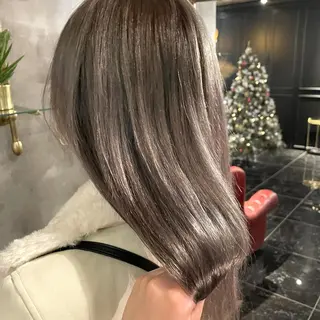 セミロング カラー 🦋透明感カラー /ケアブリーチ🦋のヘアスタイル