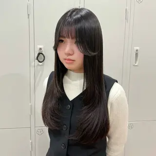 セミロング ヘアアレンジ キヨミ 韓国レイヤーカットのヘアスタイル