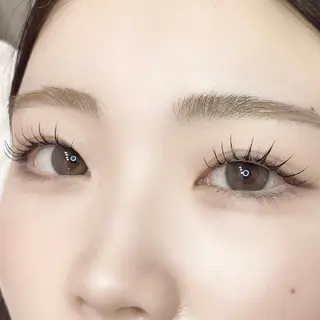 マツエク・マツパ Carat Eyelash&Eyebrow 鵜沼店所属・Carat鵜沼店 ひろしまのマツエク・マツパデザイン